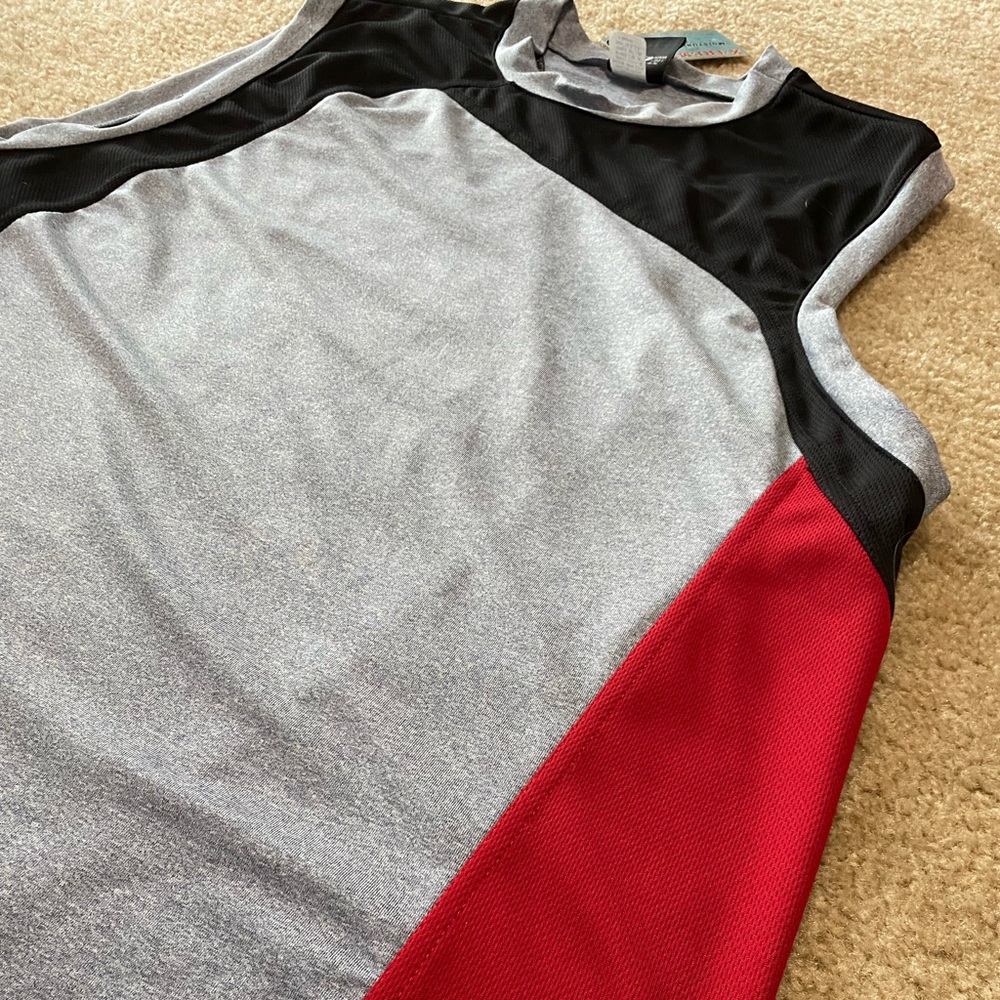 Gold’s Gym Men’s Large sleeveless top